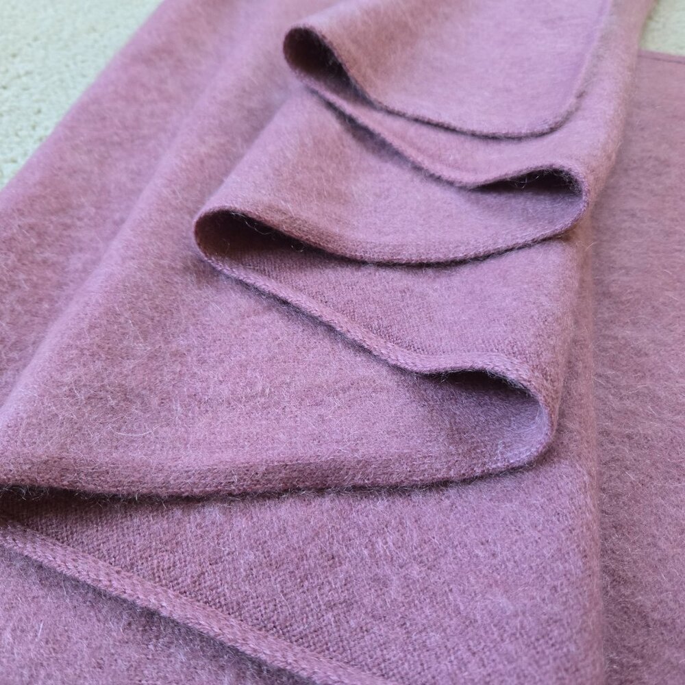 NWOT Babaton Maine Wool Cashmere Scarf - Picture 10 of 15